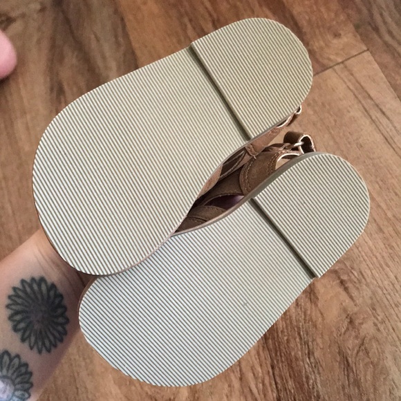 Toddler sandals - Picture 2 of 3